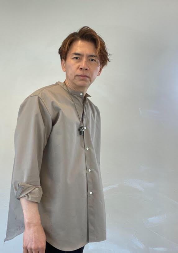 代表の上半身ポートレート